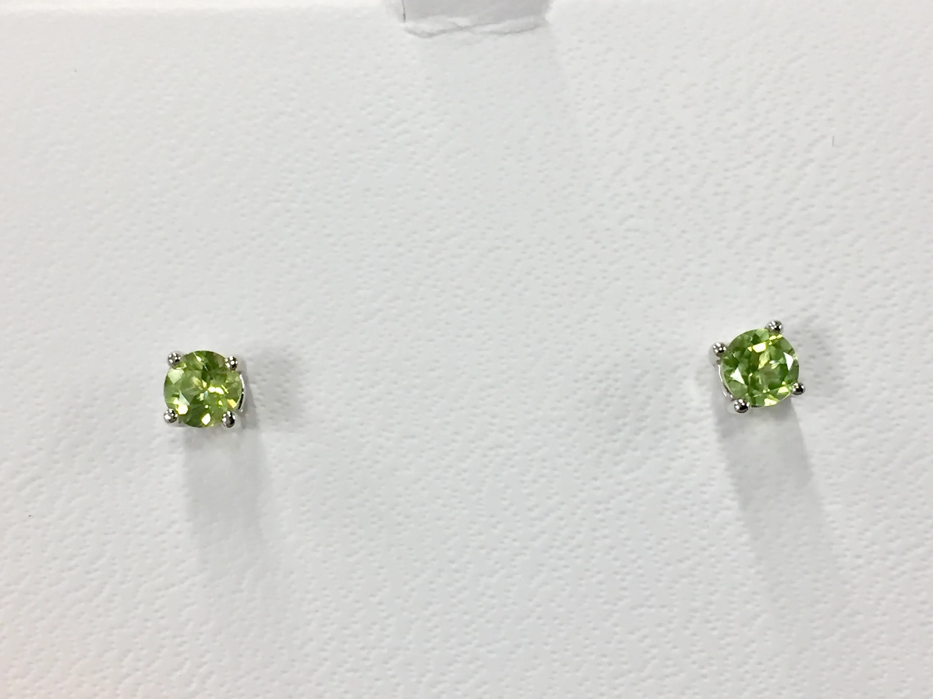 14 K White Gold 0.58 Carat Round Peridot Stud Earrings August Birthstone