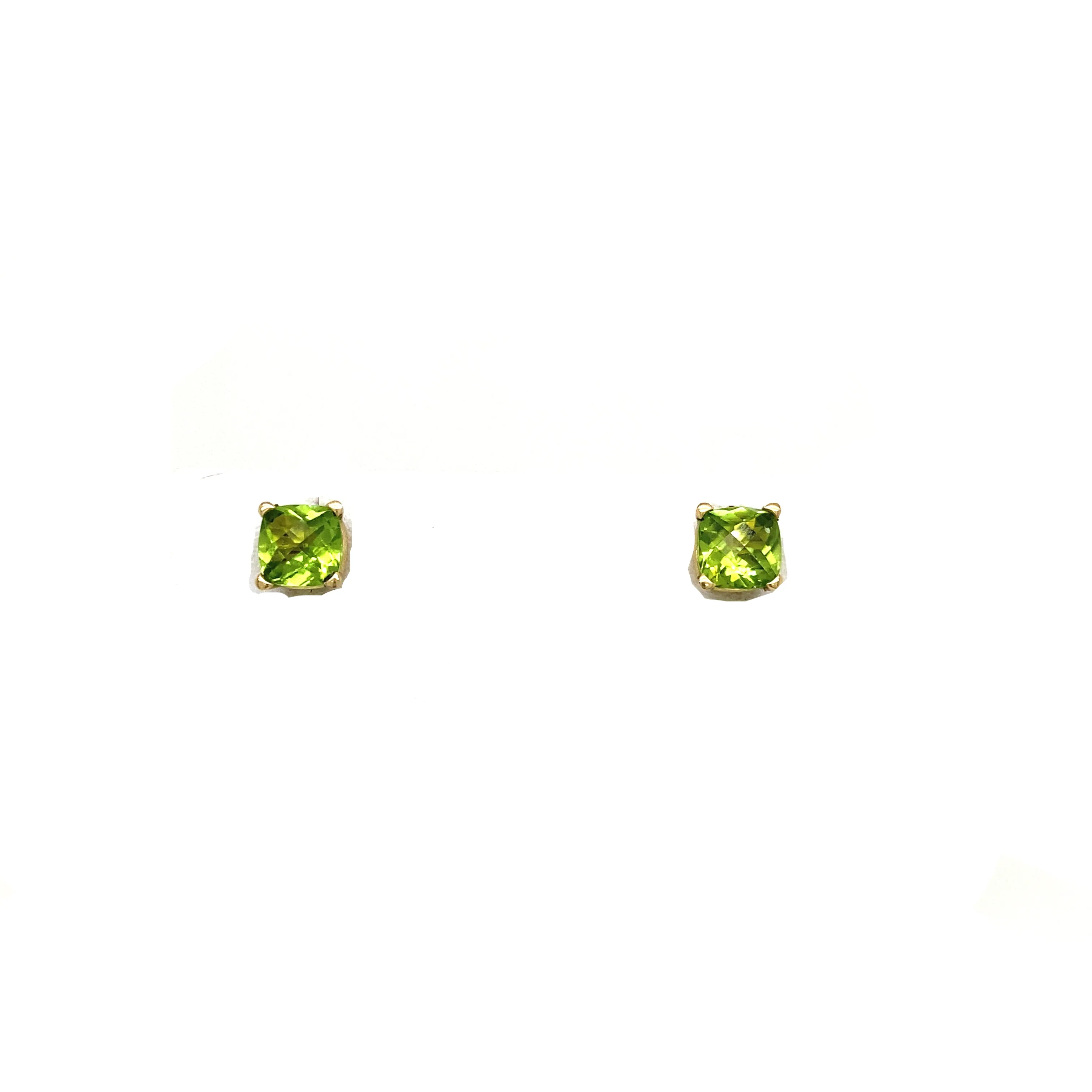 14k Yellow Gold Cushion Cut Peridot Stud Earrings (6mm)