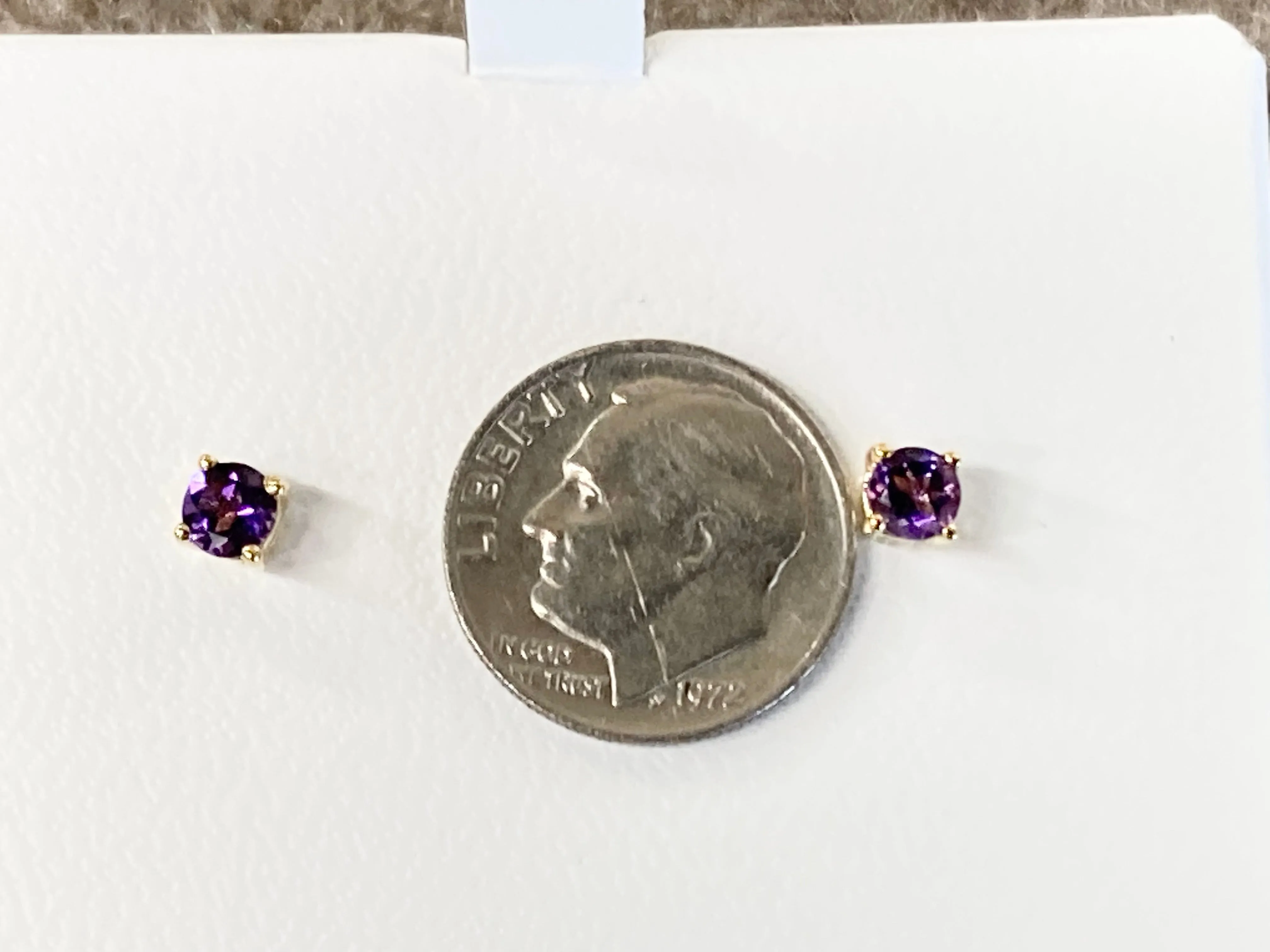 Amethyst 14 K Yellow Gold Stud Earrings