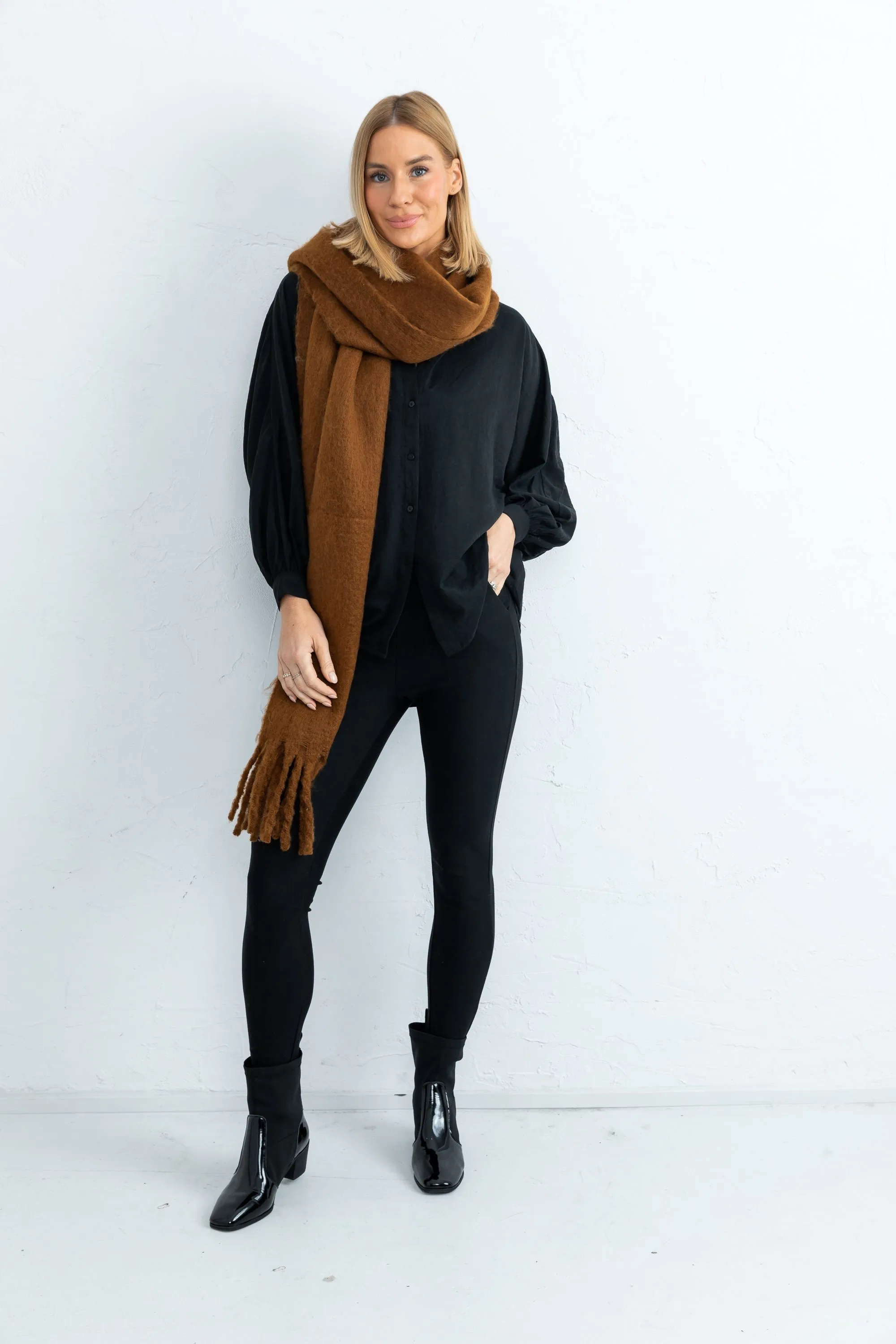 Cape Schnack Scarf (Brandy)