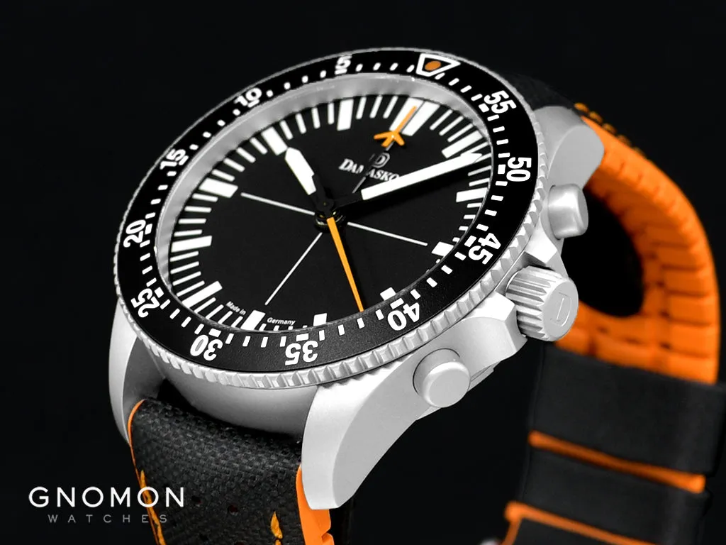 DC80 Orange - Central Minutes Chrono