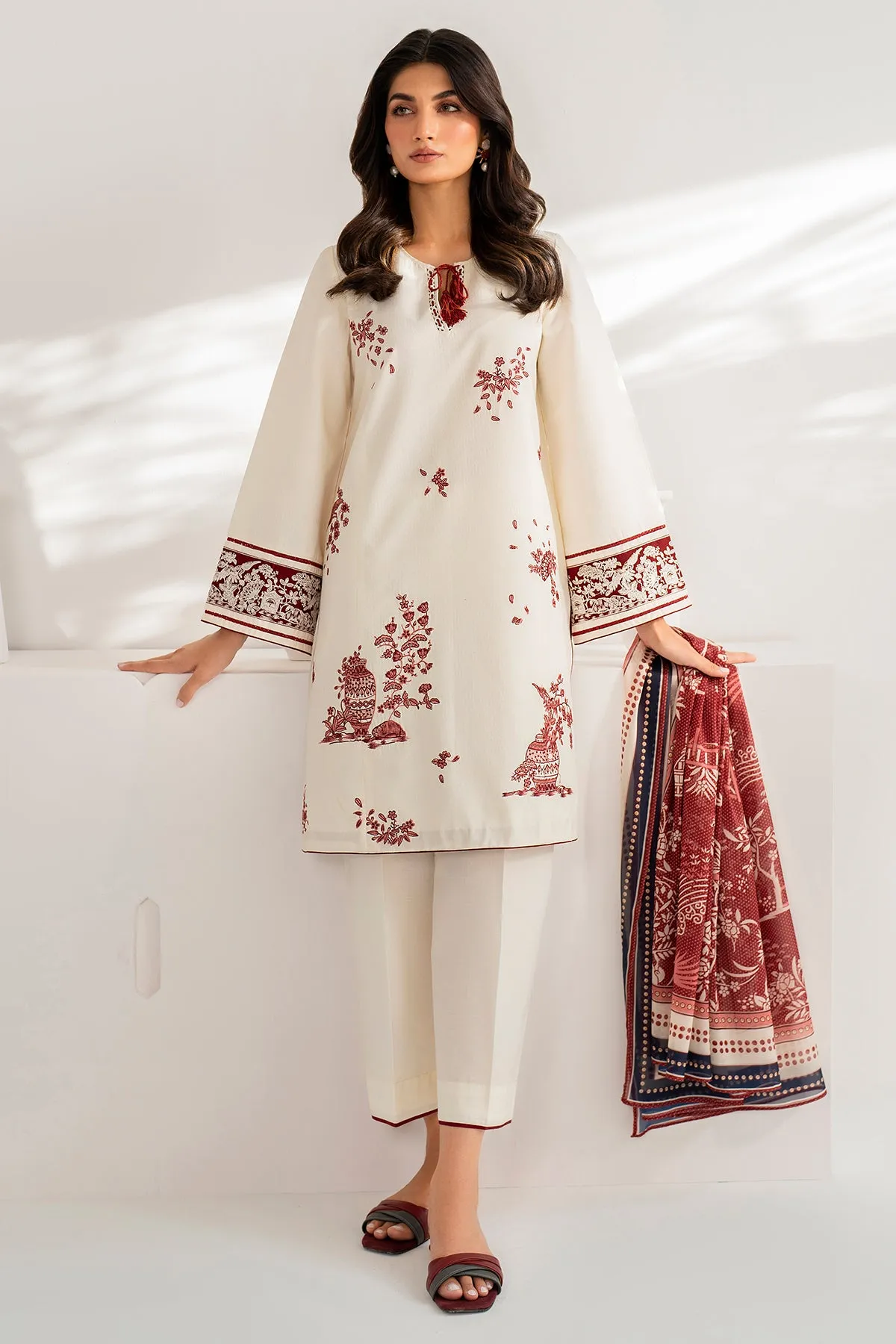 EMBROIDERED DOBBY LAWN USE - 9074