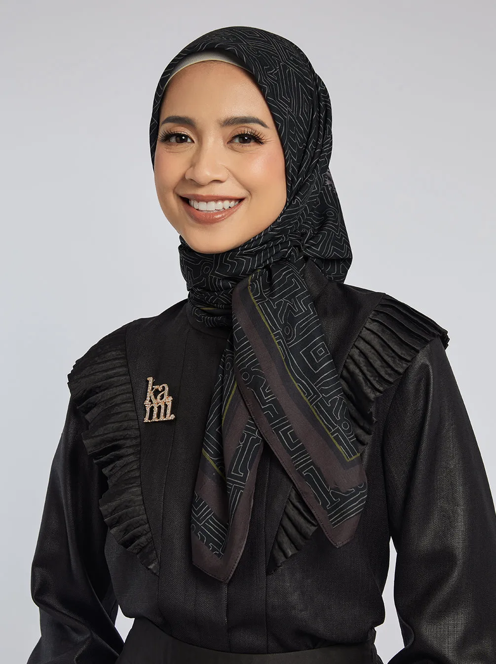 MONOGRAM MAZE SIGNATURE SCARF ONYX